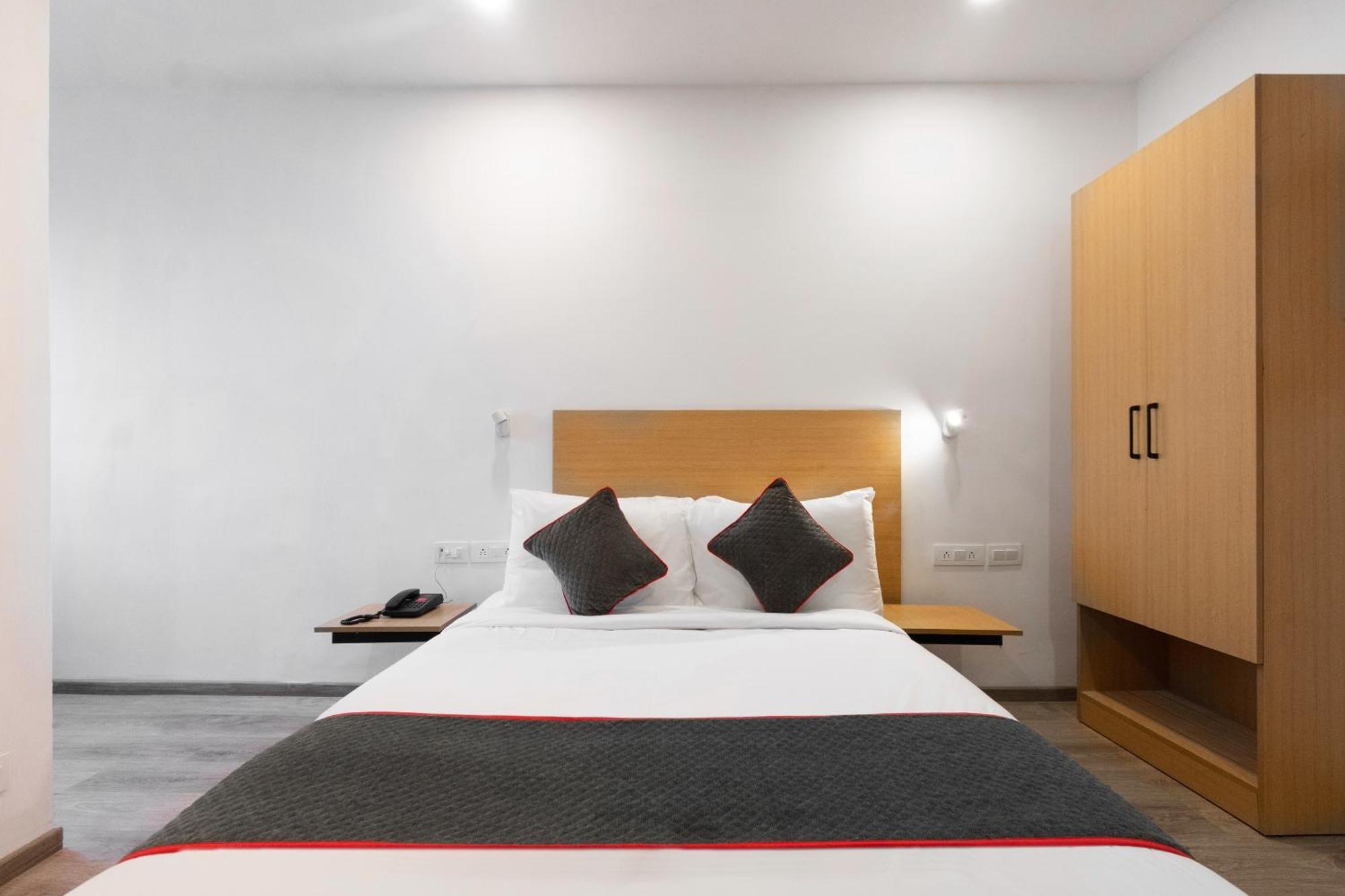 Townhouse Hotel Mannat International Kalkutta Kültér fotó